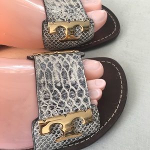 Tory Burch Flats / Sandals